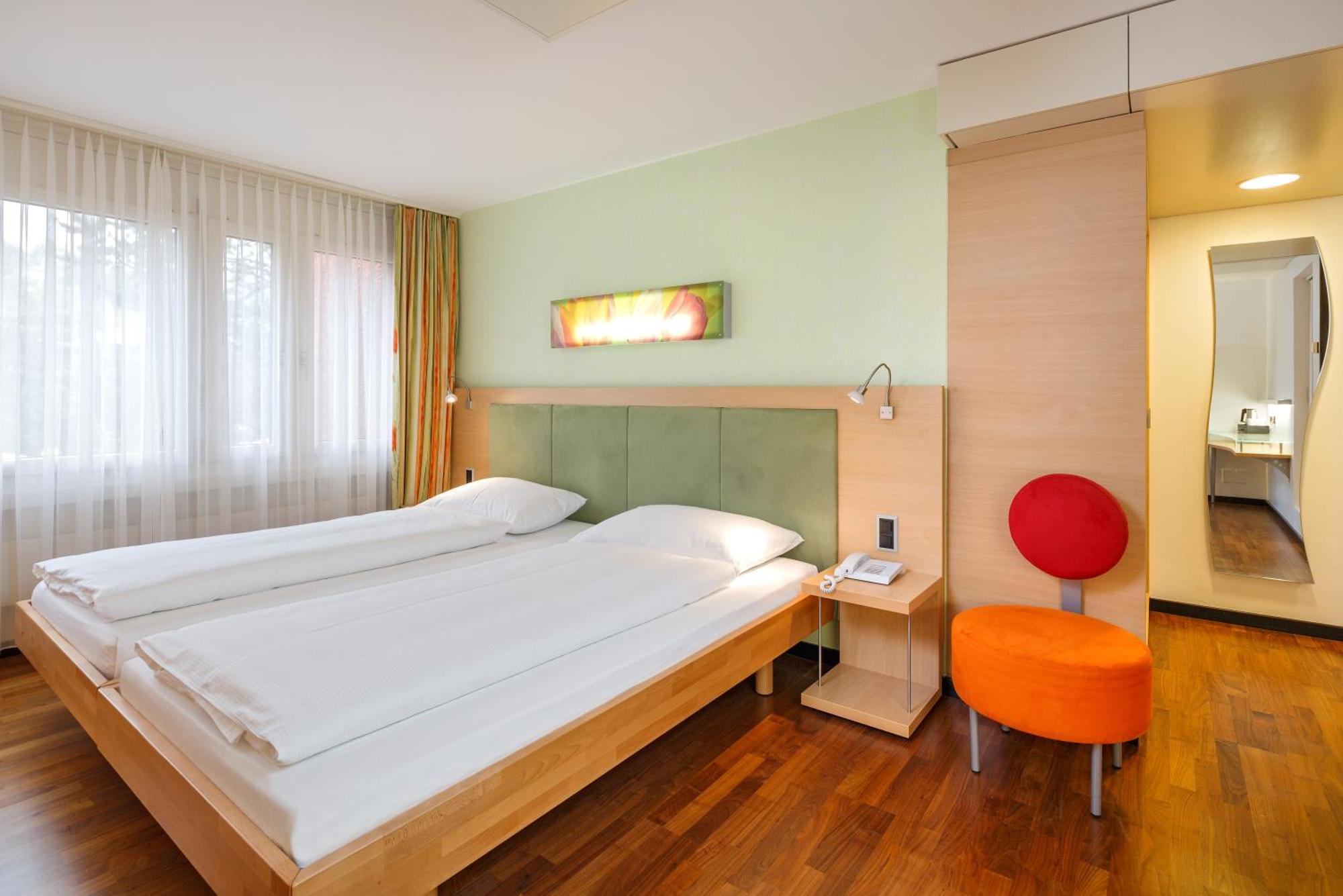 Comfort Twin Room,1516383745:JPEG